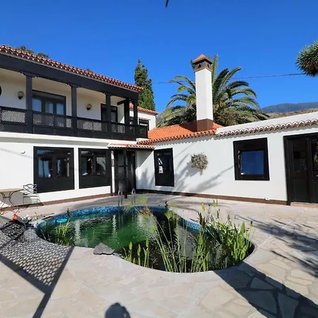 Escondida Villa *